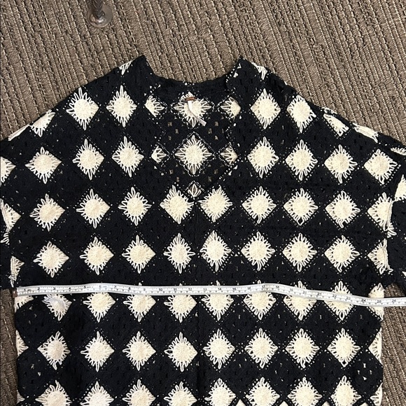 Free People Black and Cream Diamond Sweater - Picture 3 of 4